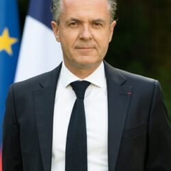 Photo portrait de Christophe Béchu